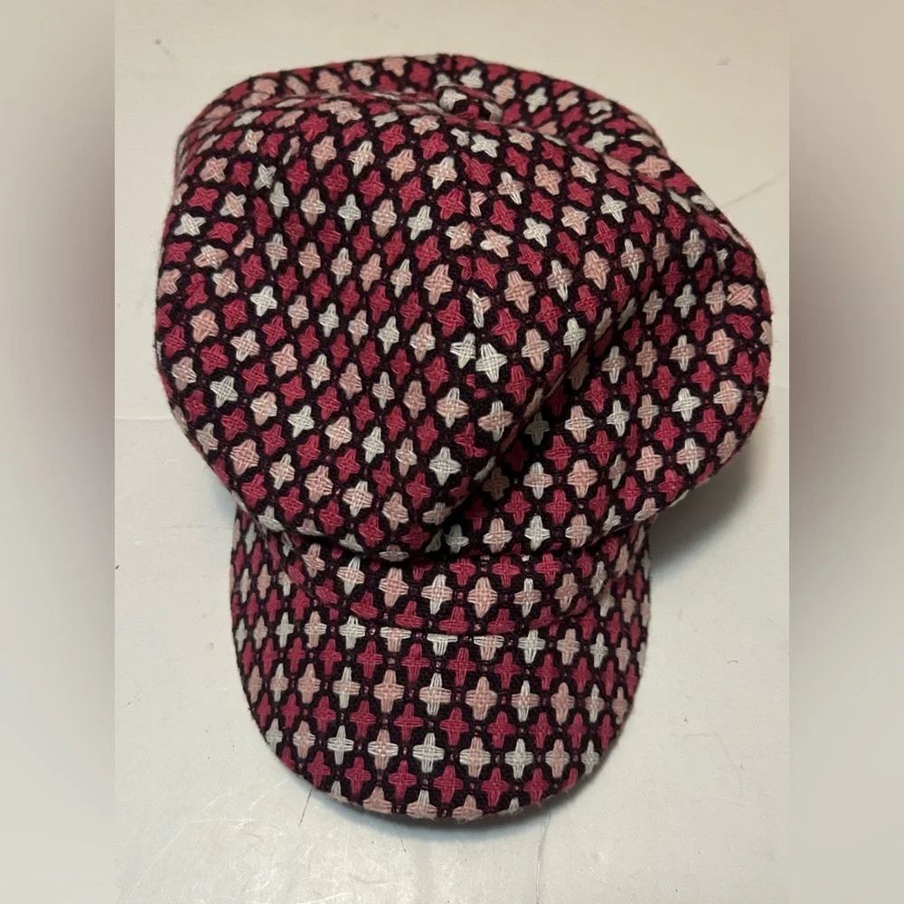 Multicolored women’s cap by redfish